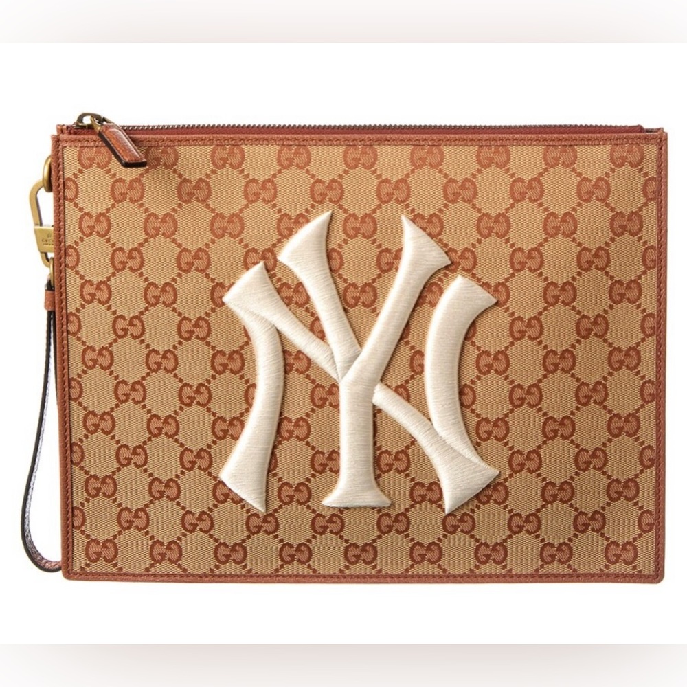 Gucci x Yankees Collab- Women’s Wristlet in Taupe